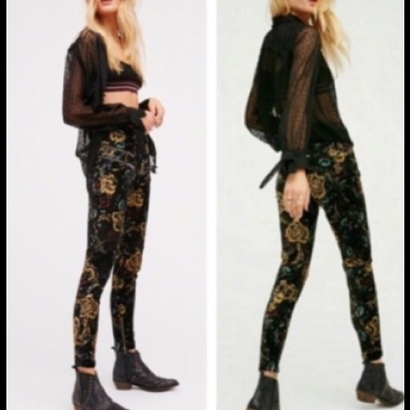 Free People Denim - NWOT FREE PEOPLE Velvet Moto Jeans